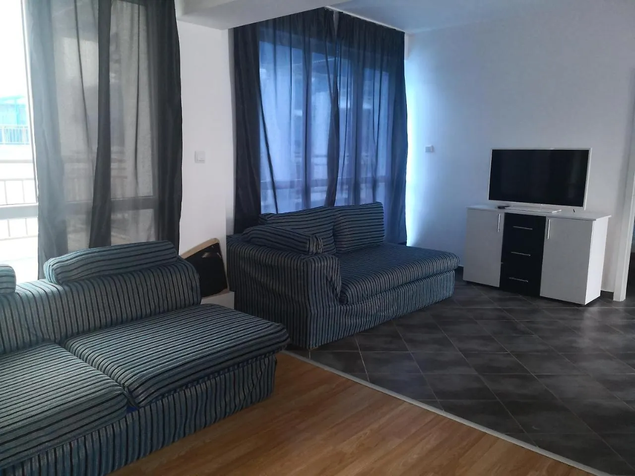 Blue Bay Palace Apart Complex Pomorie Lägenhetshotell
